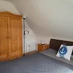 Διαμέρισμα Grosse 4-personen-wohnung Mit 3 Schlafzimmern & Parkplatz Ruhig Gelegen *