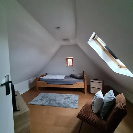 Grosse 4-personen-wohnung Mit 3 Schlafzimmern & Parkplatz Ruhig Gelegen Hagen im Bremischen